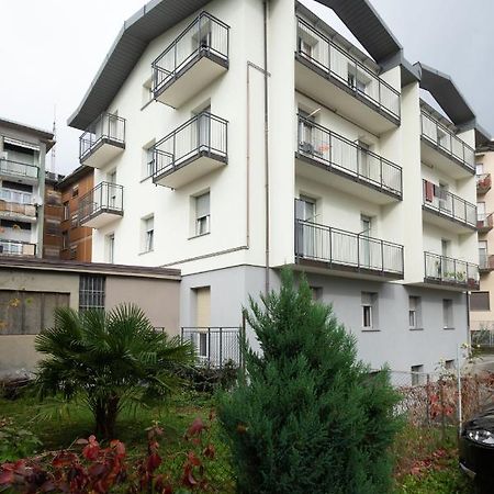 Casa Vacanze Valeria Sondrio Eksteriør bilde